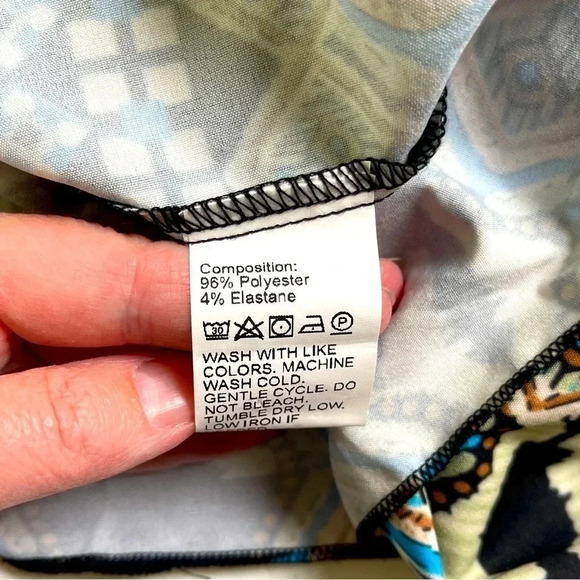 Shein Curve Pleated Aztec Skirt - Size 3XL - Picture 4 of 4